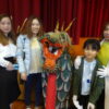 かわいい子どもの大蛇と一緒に♪
